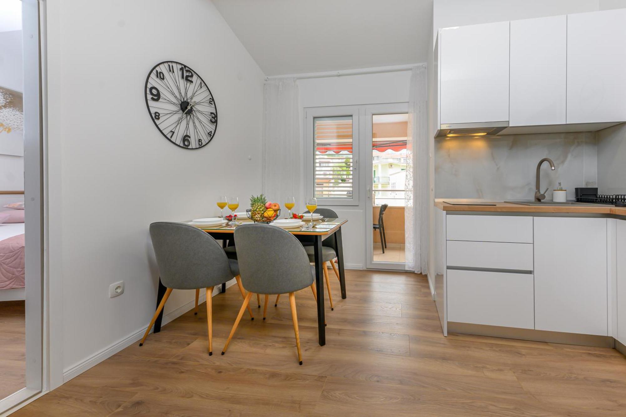 Apartmani Rita Baška Voda المظهر الخارجي الصورة