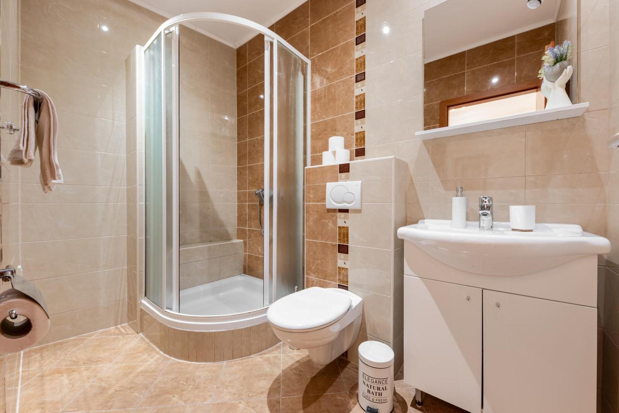 Apartmani Rita Baška Voda المظهر الخارجي الصورة